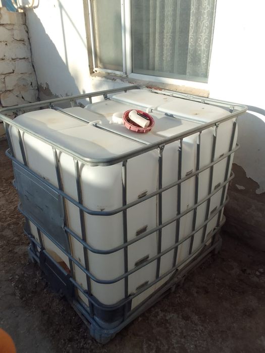 Кубическая ёмкость