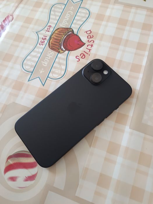 iPhone 15.