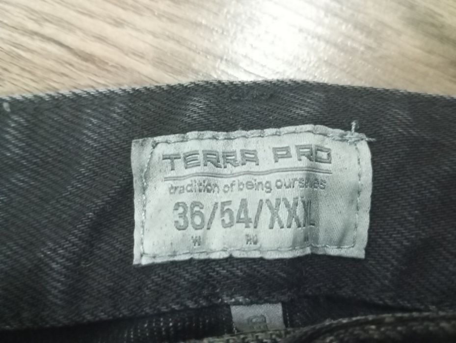 Джинсы новые от TERRA PRO