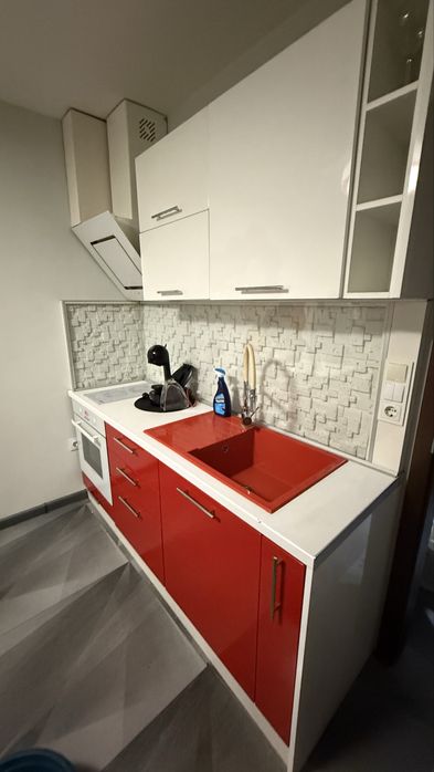 Дава се под наем Двустаен апартамент в Пловдив, Гагарин - 72 кв.м за 410 € - Снимка #1