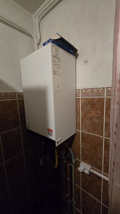 Inchiriez apartament cu 2 camere