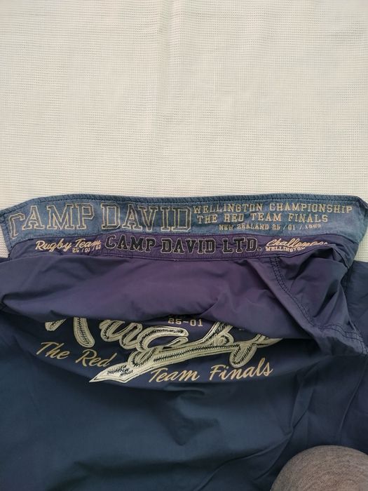 XL. Camp David. Cămașă.