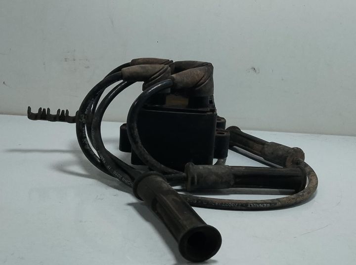 Bobina inductie  cu fise bujii 7700274008 Renault Clio a 2-a generati