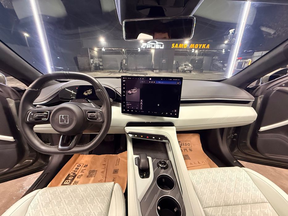 Zeekr 001 2025 — 5