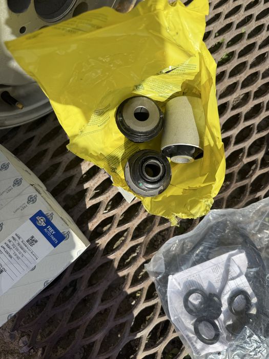 Запчасти на мерс