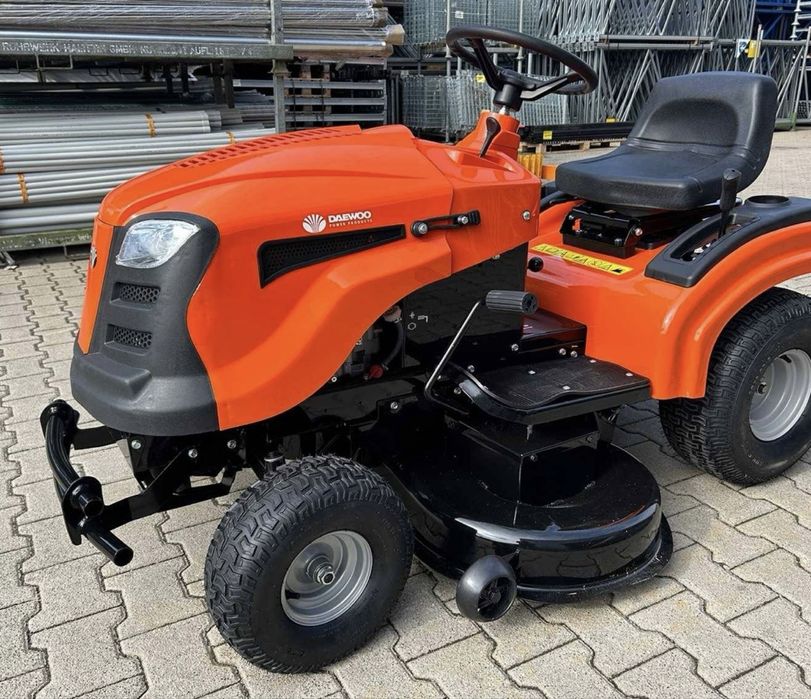 Чисто нова самоходна косачка Daewoo DA1066HX с гаранция