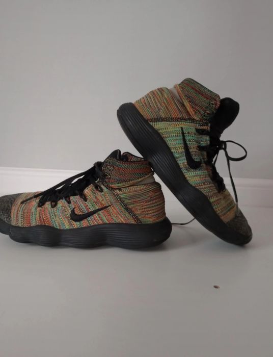 Nike hyperdunk flyknit multicolor