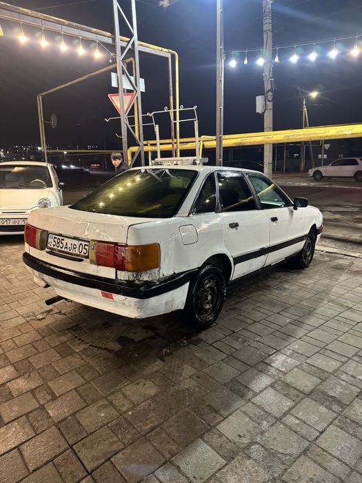 Ауди 80 в хорошем состояний срочно