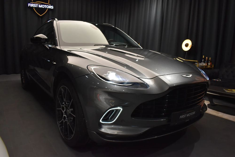 Aston Martin DBX Aston Martin DBX V8 Pano,ACC,Camera 360,Led,Garantie