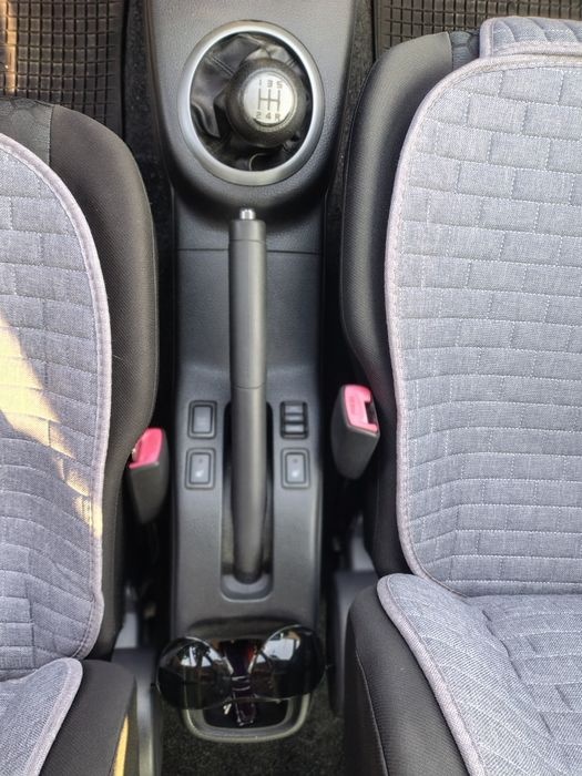 Vând Suzuki SX4 din anul 2012 - 4x4 .