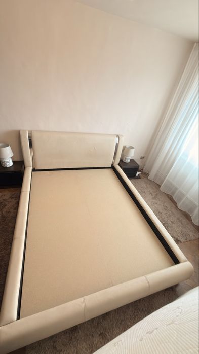 Pat crem 160x200 – aspect premium, foarte solid si stabil