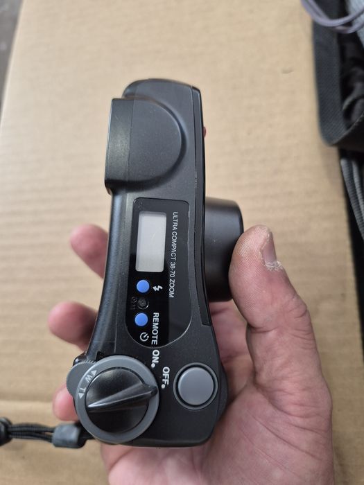 Compact Olympus Superzoom 70