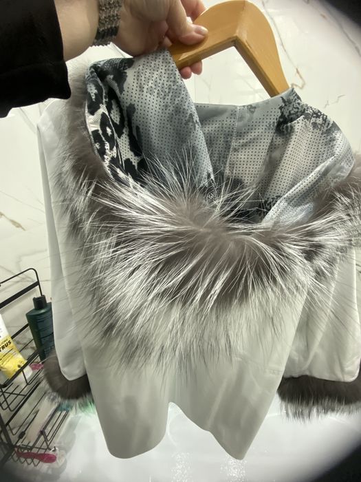 Scurta din piele naturala