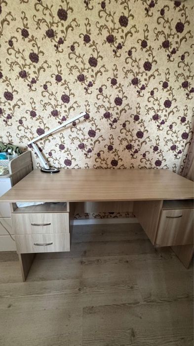 Продам офисный стол