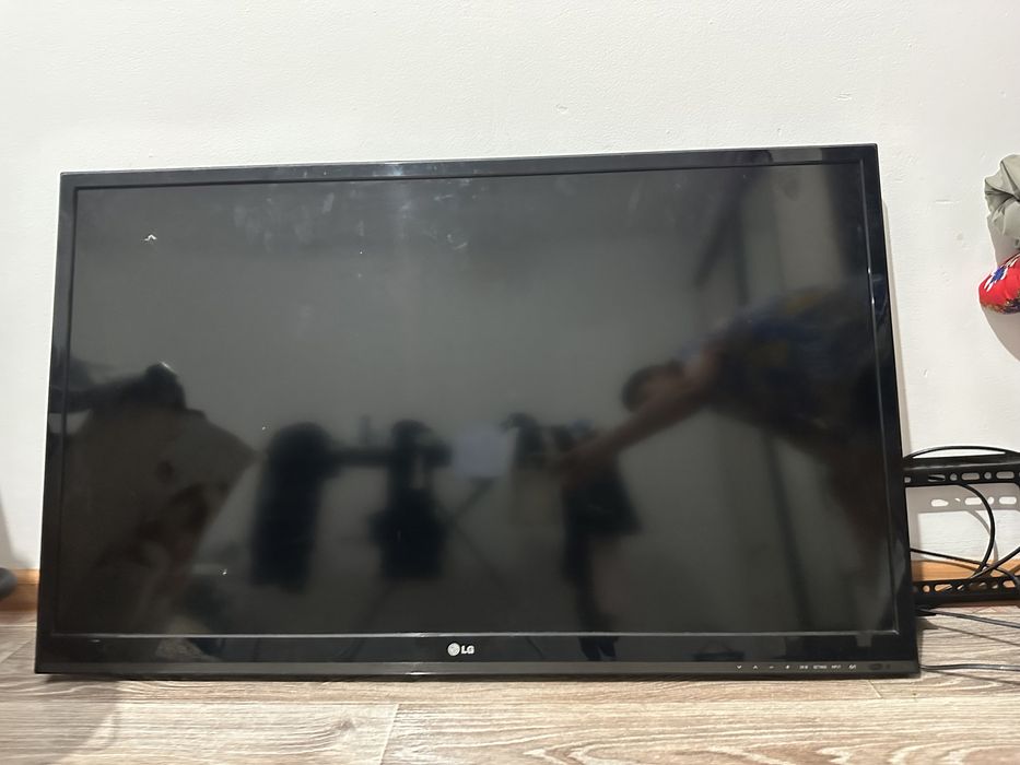 Продаеться телевизор.