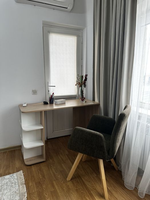 Продам столик для любых целей