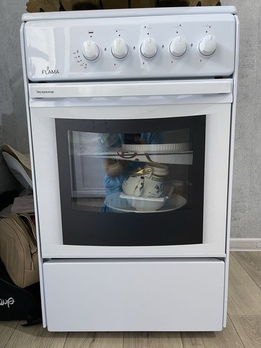 Газ плита новая Flama