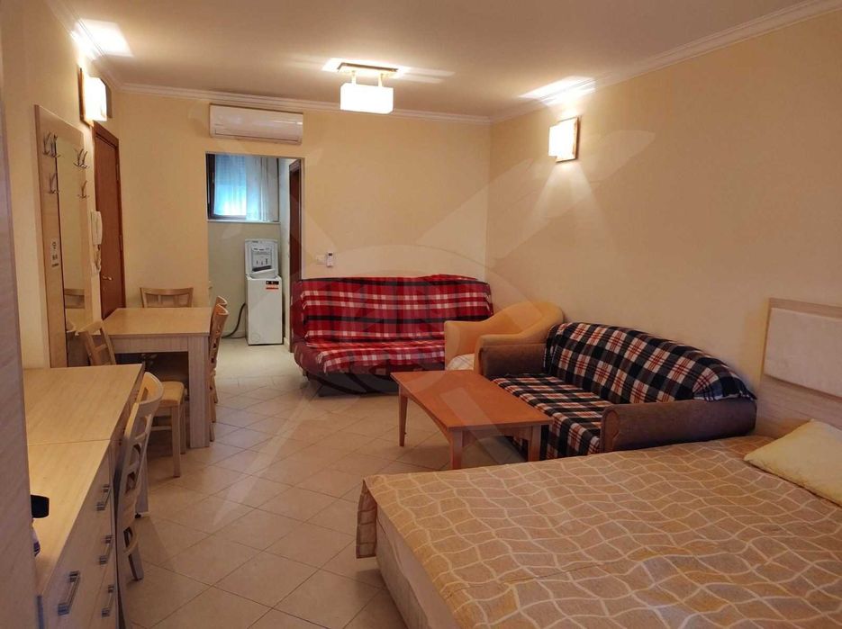 Продава се Едностаен апартамент в Созопол - 64 кв.м за 1079 €/кв.м - Снимка #3