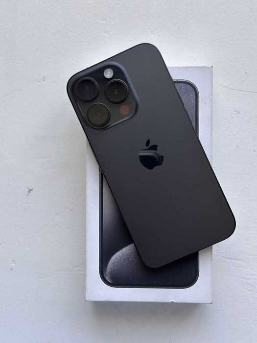 Iphone 15 pro идеальном состоянии.