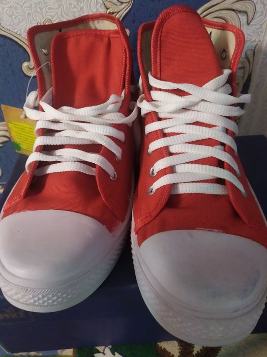 Продам кеды крутые
