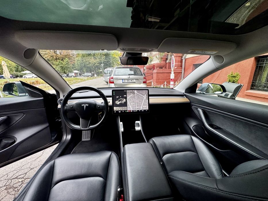 TESLA Model 3 0 — imagine 5