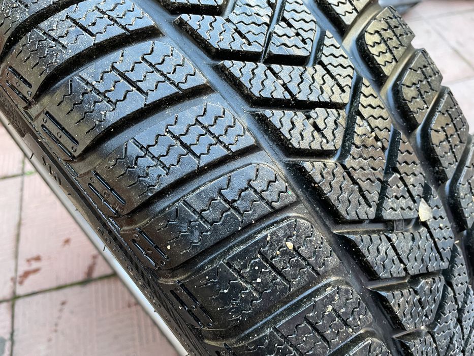 Jante R18 Mercedes W205 cu anvelope iarna Pirelli Sottozero 225/45/18