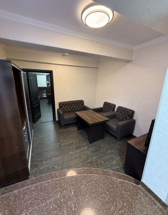 Офис ор,Аския Базар 100м2 есть мебель