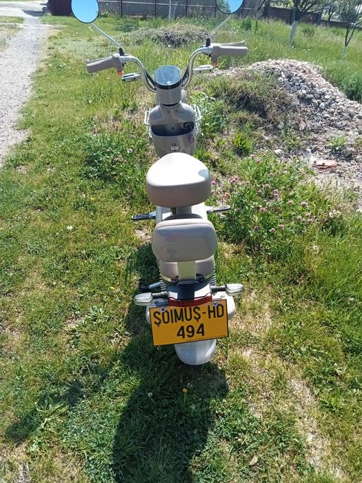 Vand scuter electric