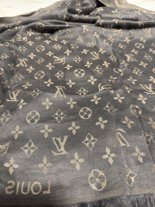 Esarfa nou Louis Vuitton