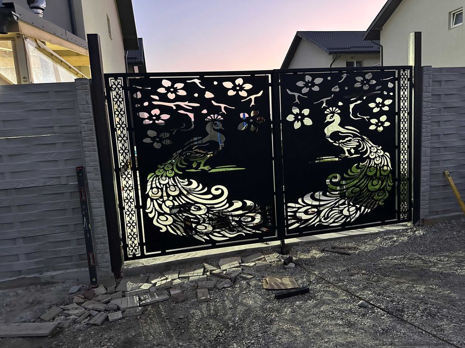 Porti,garduri, balustrade,scari metalice, confecții metalice ,terase