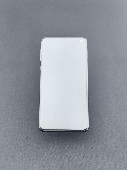 Samsung Galaxy S10 e  128 GB ID-pzx184