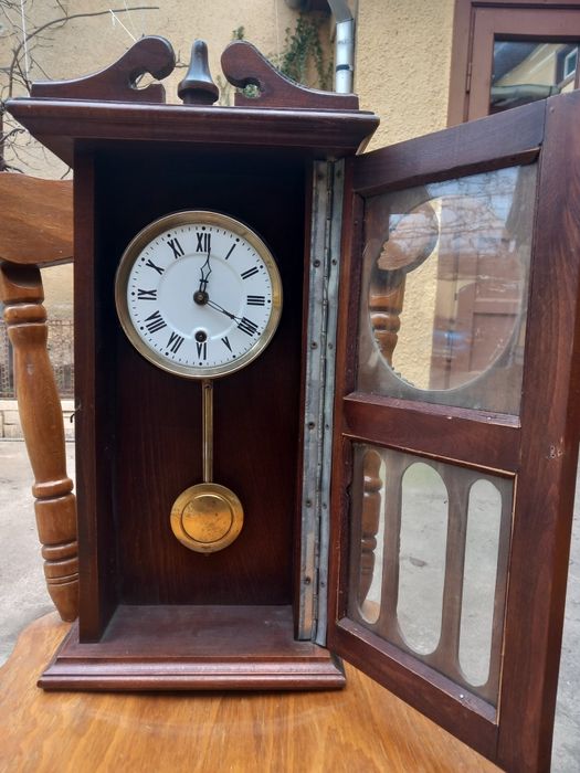 Ceas cu pendul  mecanic/ perete