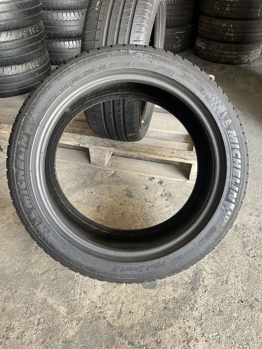 2 anvelope de vara 235/45/18 Michelin 6.7 mm!