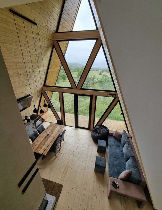 De Vanzare Cabana Tip A frame pe structura Din lemn