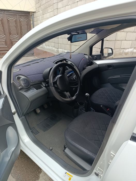 Спарк 2016йил сотилади пробек 72000 яхши нархга