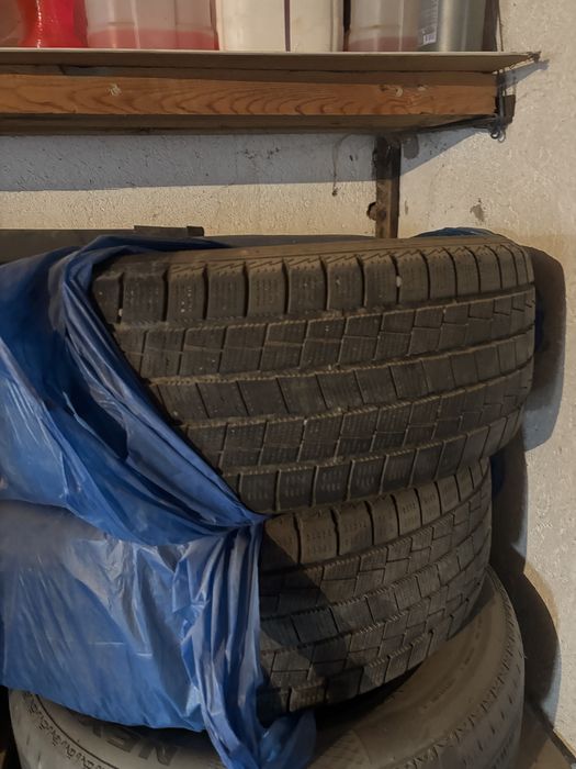 Шины зимние 225/60 R17