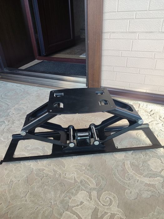 Кронштейн для телевизора