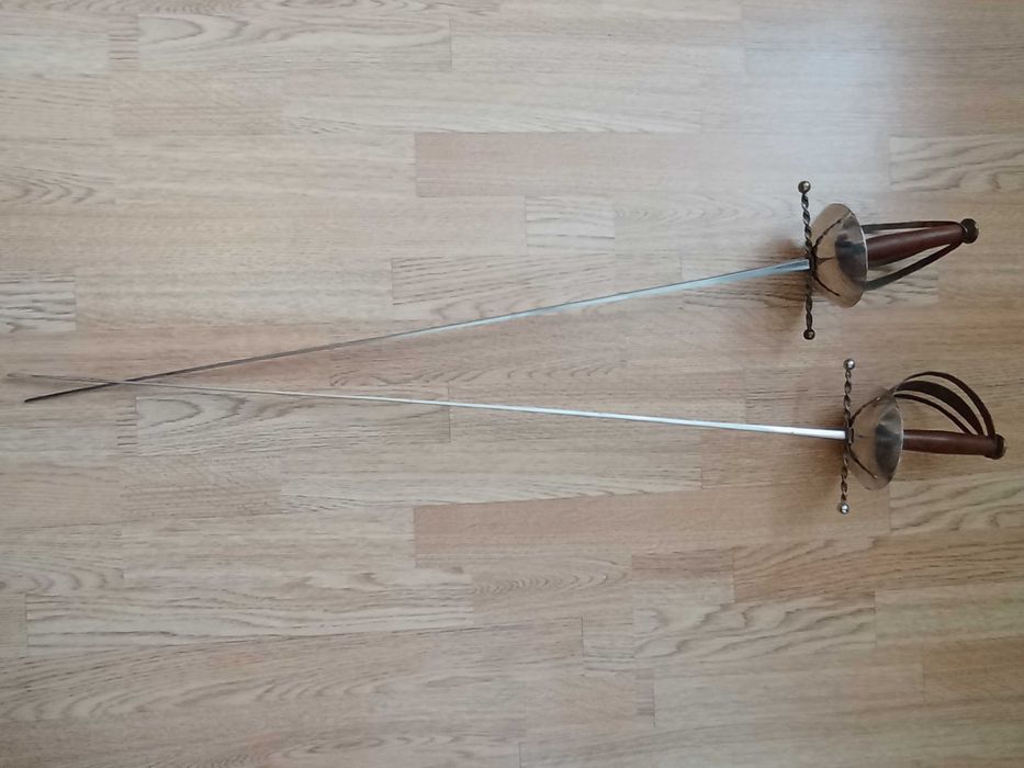 Продам старинные шпаги