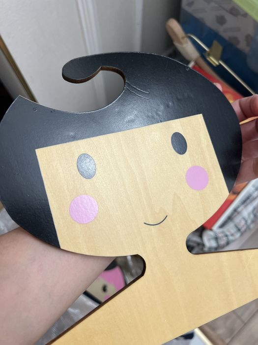 Вешалки деревяные