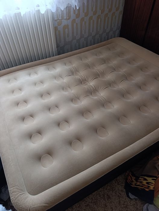 Надуваема спалня