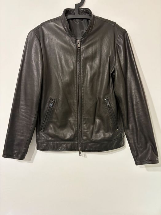 Vând geaca din piele mărimea M