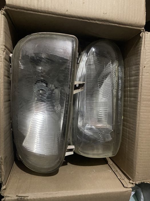 Фары гольф 3 целые