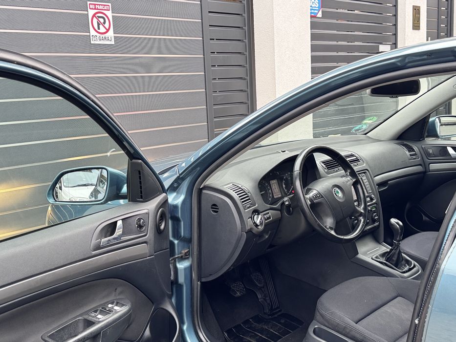 Skoda Octavia 2005-1.6 Benzină 115 cai model exemplar !!