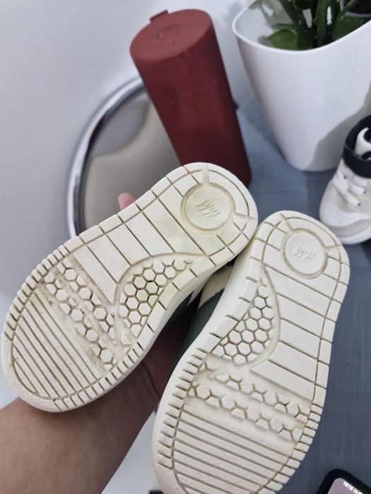 Ghete copii mărimea 20-21 la doar 50 lei