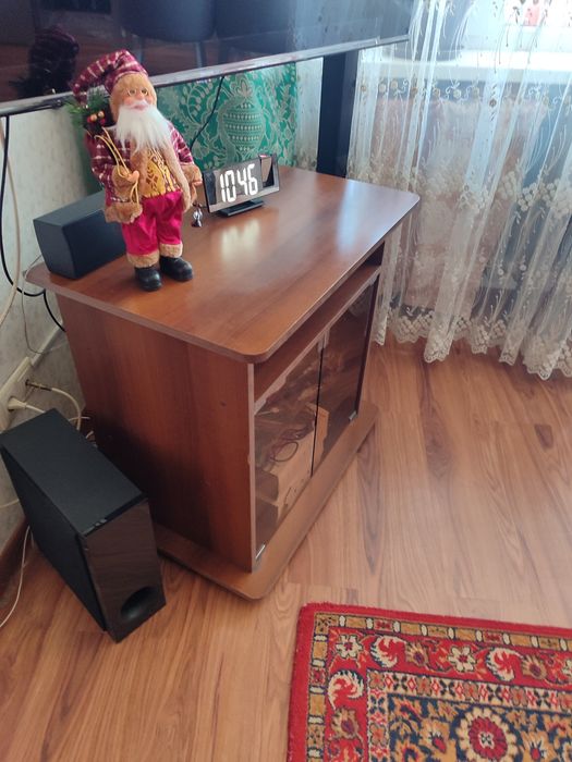 Тумба под телевизор