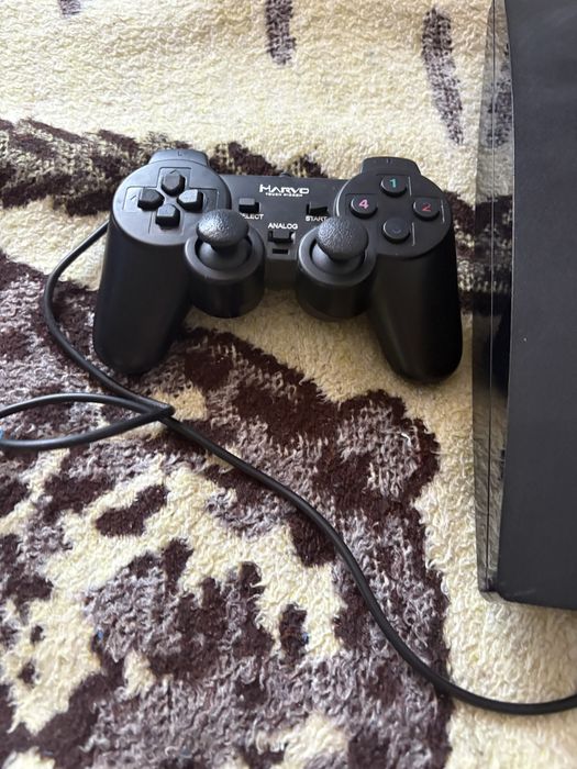 Vand ps3 plus jocuri