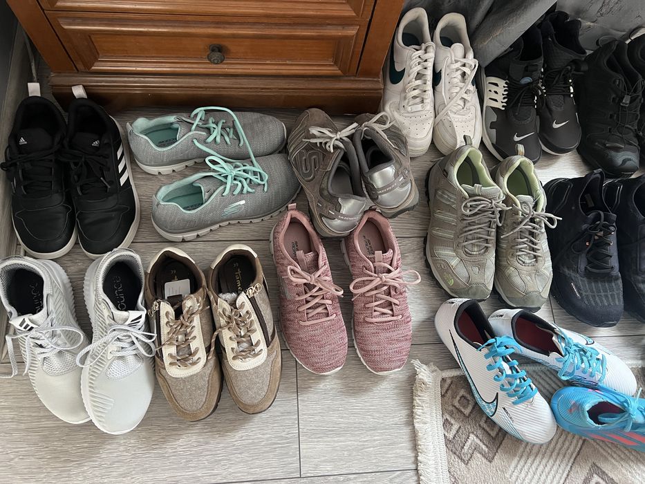 Lot adidasi toate marimile