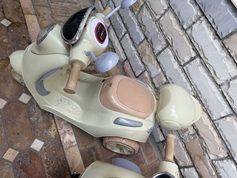 Электромопед в отличном состоянии