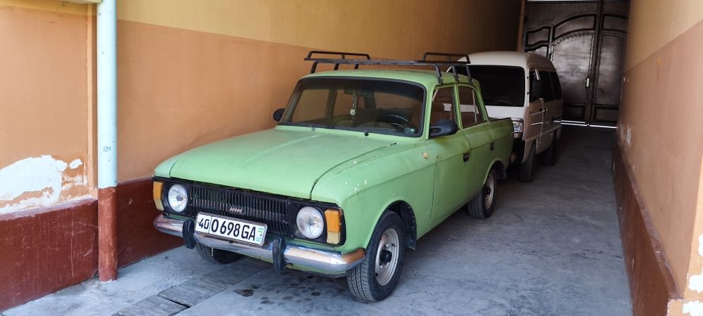 Moskvich 412 sotiladi yili 1990