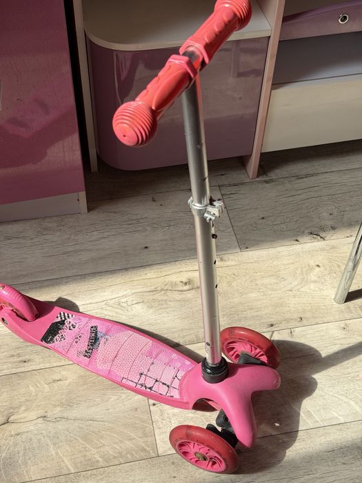 Самокат для девочки